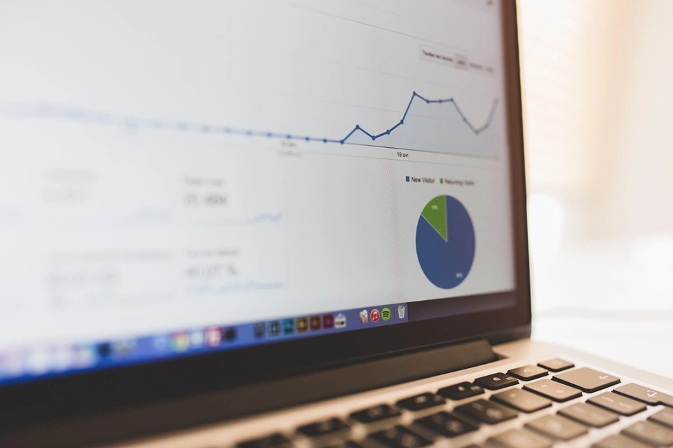 Blogging Mistakes: Checking Analytics